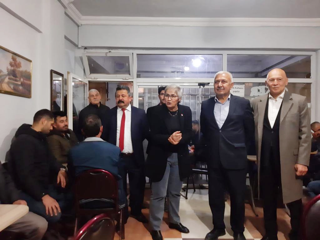 CHP Sakarya milletvekili adayı Ayça Taşkent Kaynarca'yı ziyaret etti